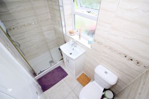 En-suite One- click for photo gallery